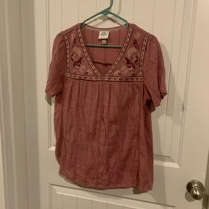 Pretty mauve colored Knox rose shirt
